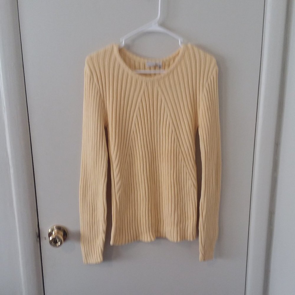 VTG 100% Cotton Ribbed Pale Yellow Sweater